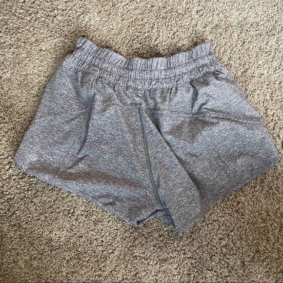 Lululemon Tracker Short V *4" - Picture 5 of 8